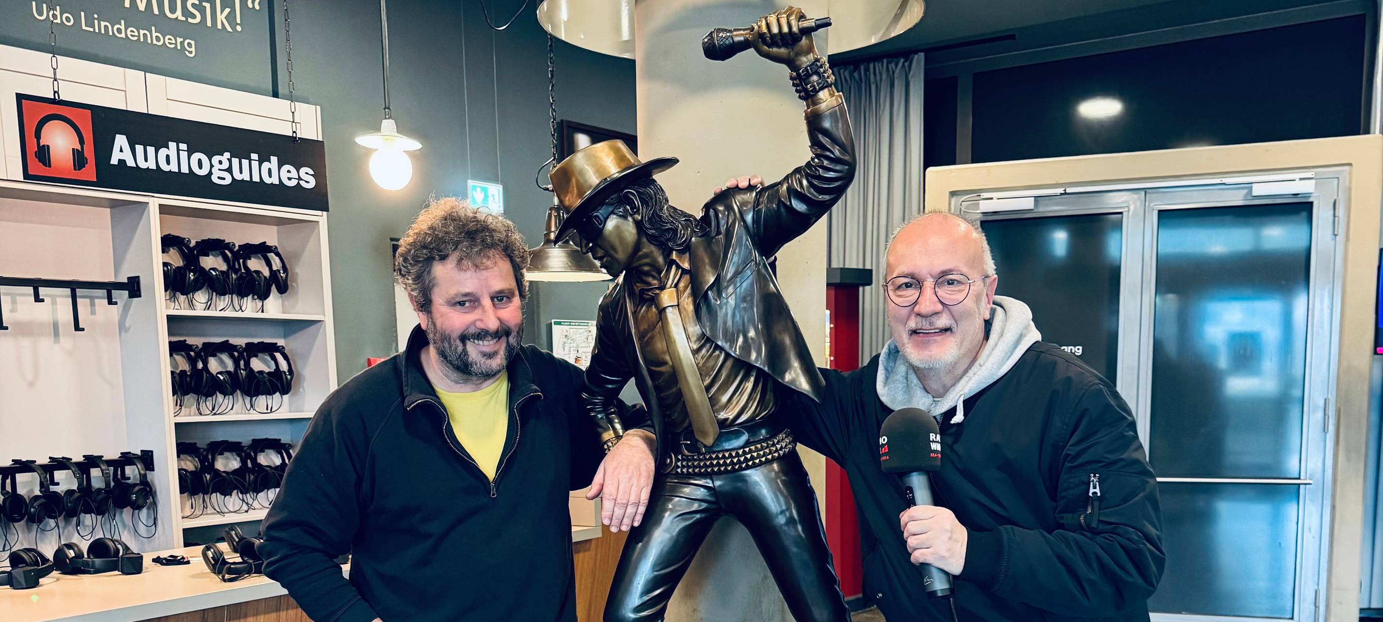 Aufbau für die Ausstellung zu Udo Lindenbergs 80.Geburtstag hat begonnen